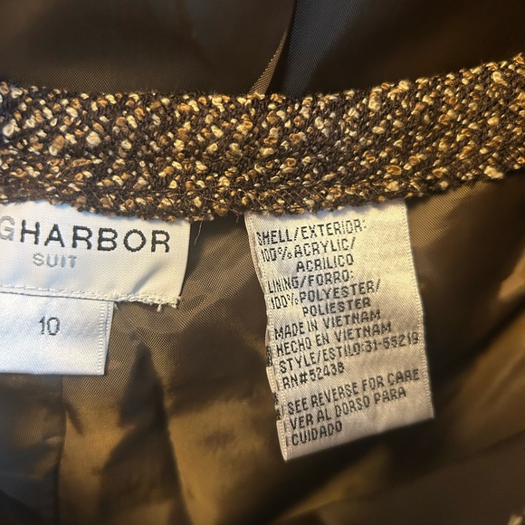 Sag Harbor Dark Brown Suit - Picture 5 of 10